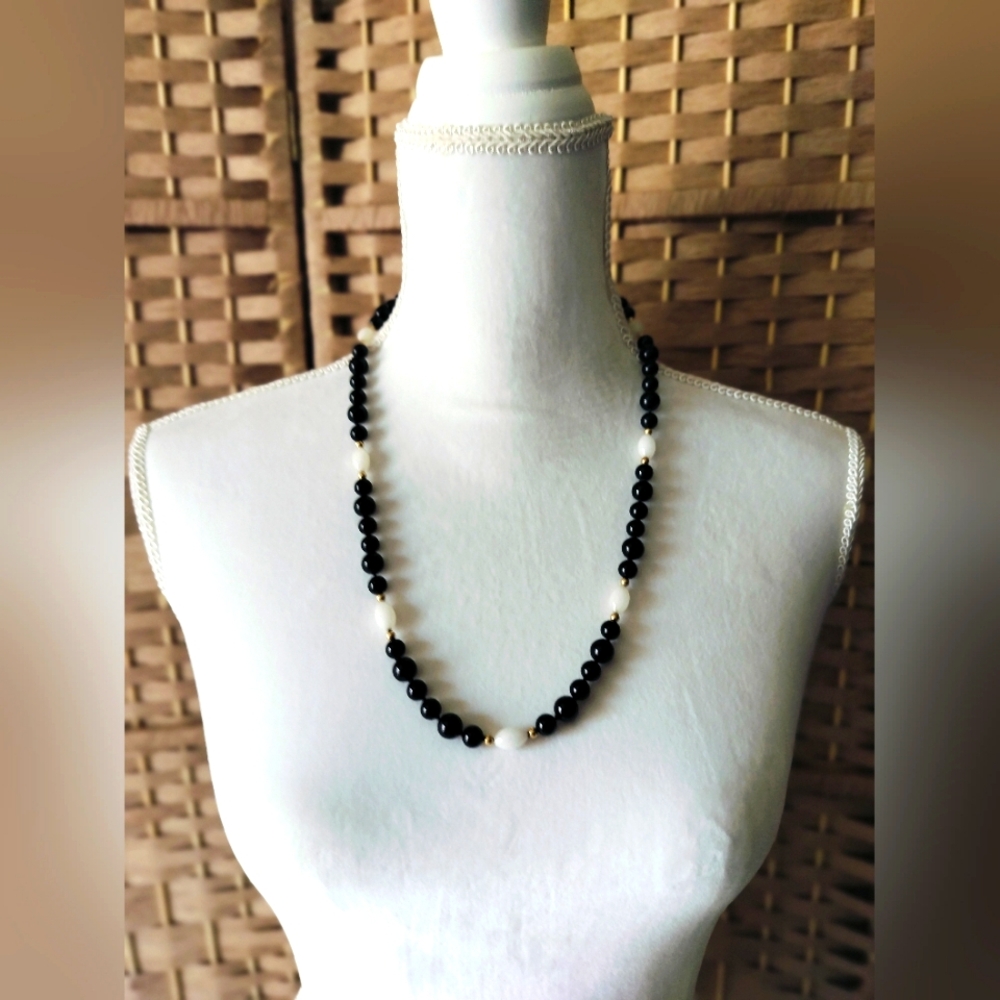 Beaded necklace